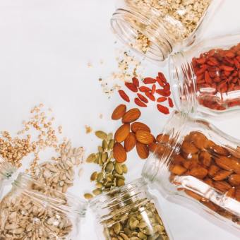 How Goji Berries and Red Dates Enhance Your Energy and Vitality?